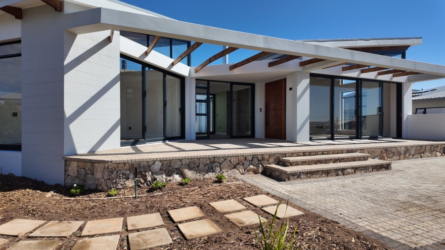 3 Bedroom Property for Sale in Stilbaai Wes Western Cape